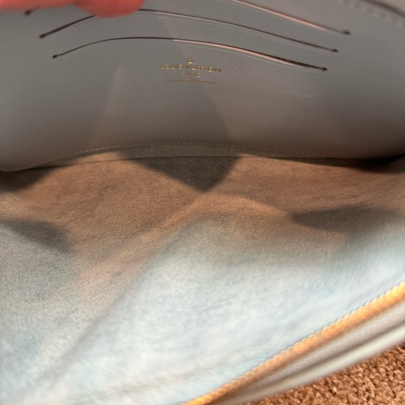 AUTHENTIC NEW WAVE ZIPPED LV POCHETTE - Picture 8 of 11